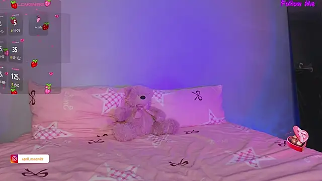 april kampf online show from February 12, 2026, 11:33 pm