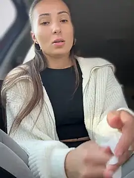 Snapshot of YOUR-KARINA chatting on February 20, 2025, 9:33 am YOUR-KARINA online show from February 20, 2025, 9:33 am