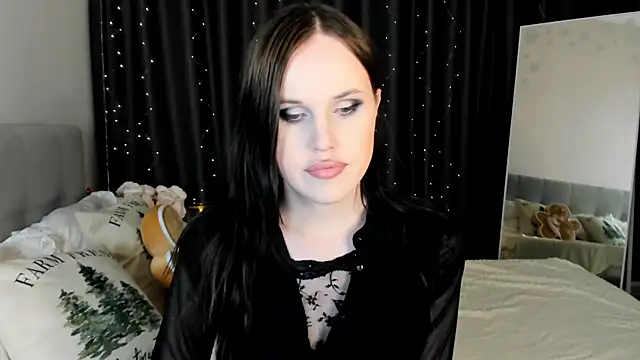 EffieMinki online show from January 14, 2026, 8:58 pm