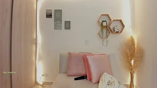 Snapshot of mariam_hill chatting on May 20, 2026, 11:22 pm mariam hill online show from May 20, 2026, 11:22 pm