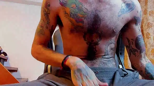 Snapshot of harry_reems1 chatting on March 9, 2025, 9:02 am harry reems1 online show from March 9, 2025, 9:02 am