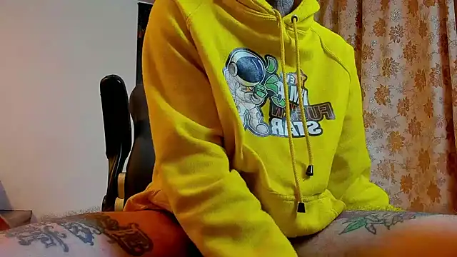 Snapshot of harry_reems1 chatting on March 9, 2025, 12:09 pm harry reems1 online show from March 9, 2025, 12:09 pm