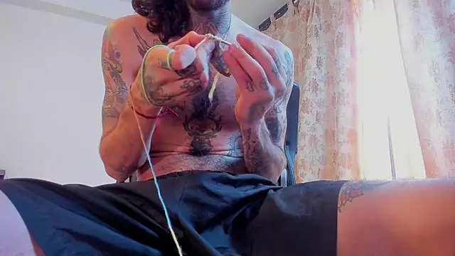 Snapshot of harry_reems1 chatting on March 17, 2025, 5:16 pm harry reems1 online show from March 17, 2025, 5:16 pm