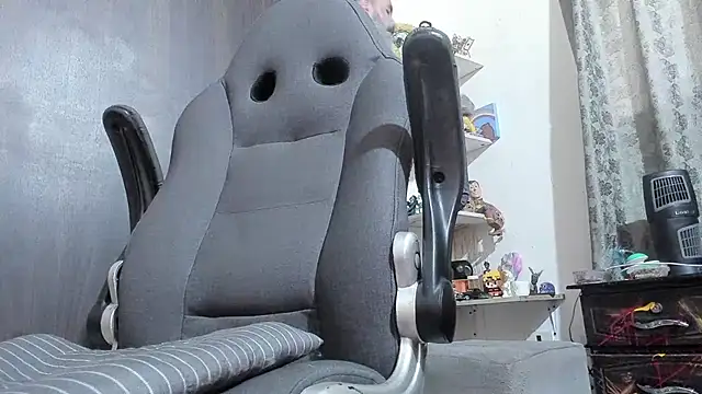 Snapshot of harry_reems1 chatting on November 5, 2025, 11:54 am harry reems1 online show from November 5, 2025, 11:54 am