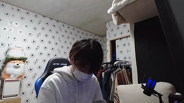 pychan online show from March 4, 2025, 11:08 am