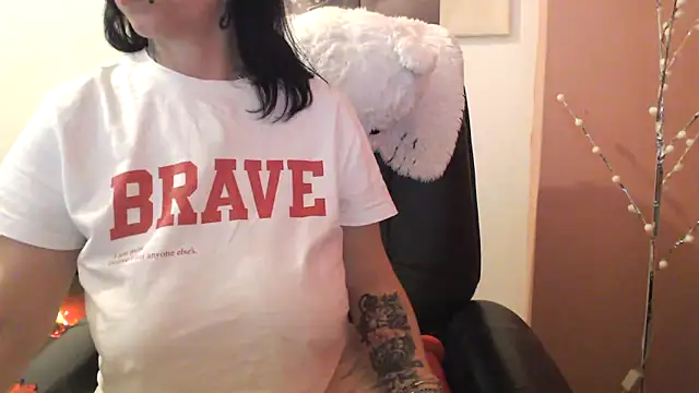 algodonyfresa online show from November 16, 2025, 12:27 am