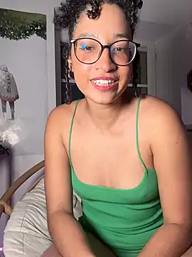 Snapshot of Lauyako chatting on January 18, 2026, 9:40 pm Lauyako online show from January 18, 2026, 9:40 pm