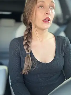 lunagirl13 online show from February 20, 2026, 10:32 pm