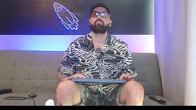 MattxFeet online show from October 23, 2025, 5:23 pm