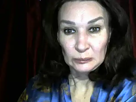 PrettyAndWild online show from December 2, 2024, 1:24 pm