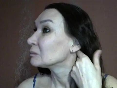 PrettyAndWild online show from February 28, 2025, 10:30 am