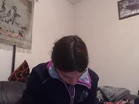 Snapshot of Geile-Luna chatting on October 27, 2025, 8:02 pm Geile-Luna online show from October 27, 2025, 8:02 pm