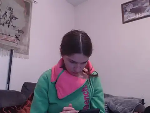 Geile-Luna online show from November 6, 2025, 5:47 pm