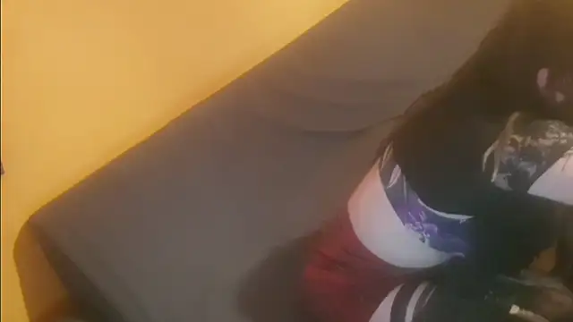 Lillisissi online show from December 17, 2025, 10:05 pm