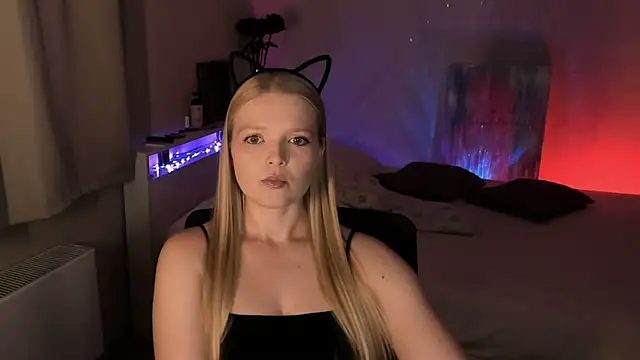 Snapshot of Ssweet_annie chatting on May 27, 2026, 6:49 pm Ssweet annie online show from May 27, 2026, 6:49 pm