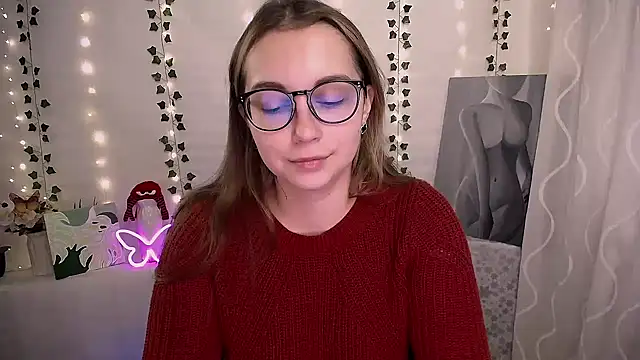 SweetPrincess  online show from October 20, 2025, 5:52 am