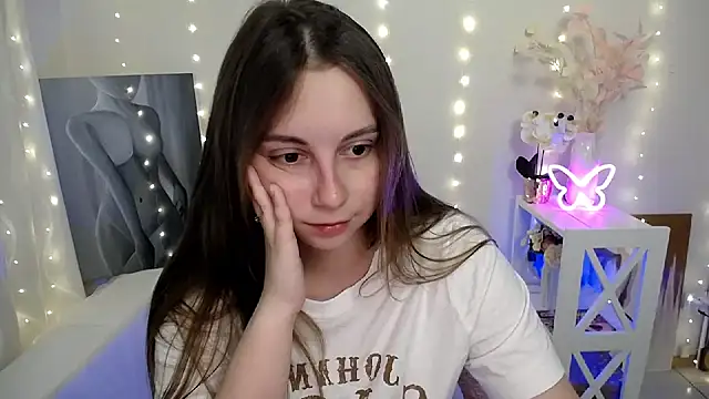 Snapshot of SweetPrincess_ chatting on June 16, 2026, 5:32 am SweetPrincess online show from June 16, 2026, 5:32 am