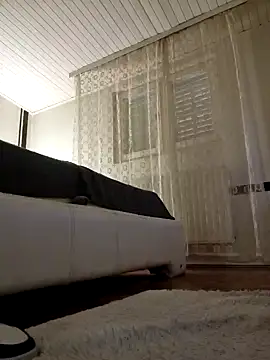 Snapshot of TamaraSavage chatting on January 17, 2025, 12:31 pm TamaraSavage online show from January 17, 2025, 12:31 pm