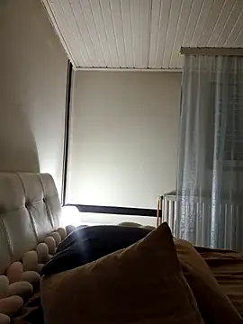 Snapshot of TamaraSavage chatting on March 14, 2025, 1:02 pm TamaraSavage online show from March 14, 2025, 1:02 pm