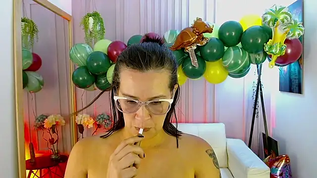 Britney taylor  online show from January 8, 2025, 11:09 pm