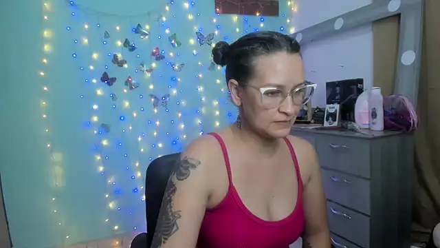 Britney taylor  online show from February 22, 2025, 11:57 pm