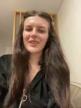 little belucci online show from February 22, 2025, 9:04 pm