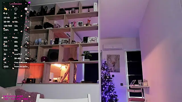 Snapshot of _alleyesonme_ chatting on January 9, 2025, 2:07 pm alleyesonme online show from January 9, 2025, 2:07 pm