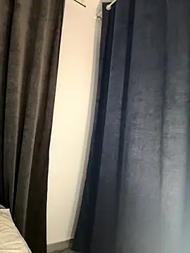 Snapshot of _alleyesonme_ chatting on October 16, 2025, 4:30 pm alleyesonme online show from October 16, 2025, 4:30 pm