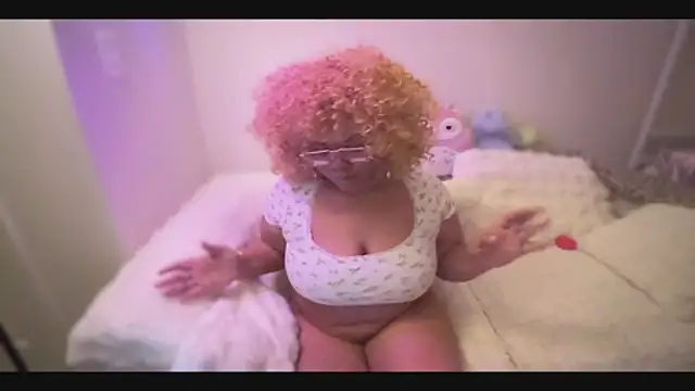 marinamarinab online show from April 22, 2026, 3:13 pm