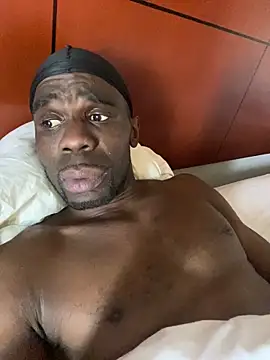 Bigdickbandit205 online show from April 7, 2026, 1:11 pm