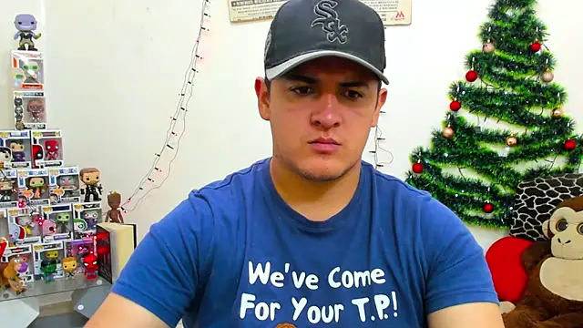 Snapshot of ney_22 chatting on December 23, 2024, 2:35 am ney 22 online show from December 23, 2024, 2:35 am