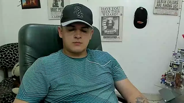 Snapshot of ney_22 chatting on February 10, 2025, 3:57 am ney 22 online show from February 10, 2025, 3:57 am