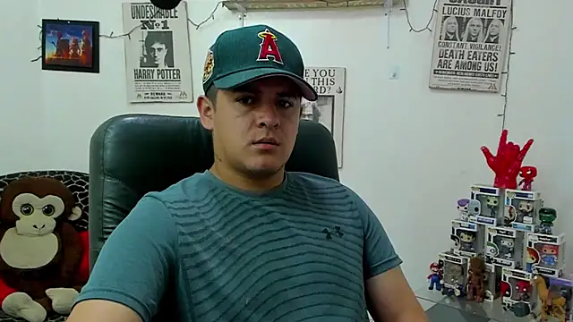 Snapshot of ney_22 chatting on February 20, 2025, 2:13 pm ney 22 online show from February 20, 2025, 2:13 pm