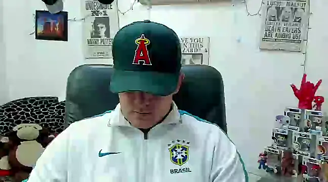 Snapshot of ney_22 chatting on February 22, 2025, 11:35 pm ney 22 online show from February 22, 2025, 11:35 pm