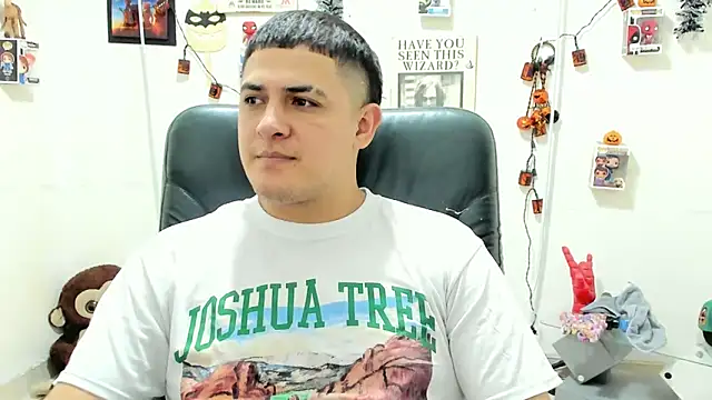 Snapshot of ney_22 chatting on November 3, 2025, 2:57 am ney 22 online show from November 3, 2025, 2:57 am