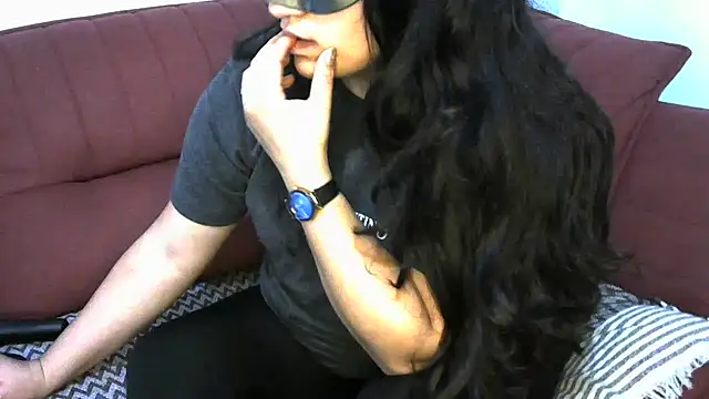 Snapshot of insatiableeee chatting on December 3, 2024, 7:33 pm insatiableeee online show from December 3, 2024, 7:33 pm