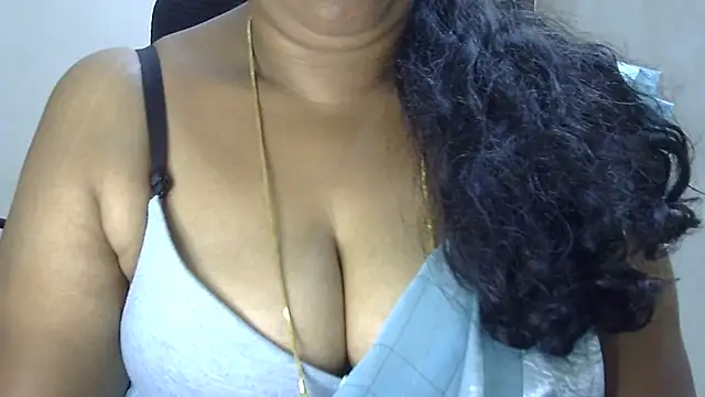 Snapshot of Nithya_forever chatting on December 22, 2024, 8:58 pm Nithya forever online show from December 22, 2024, 8:58 pm