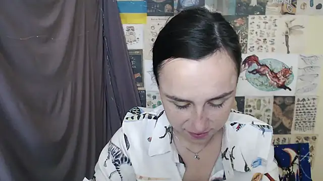 Snapshot of VeryVeryVeryShy_ chatting on September 11, 2025, 5:40 am VeryVeryVeryShy online show from September 11, 2025, 5:40 am