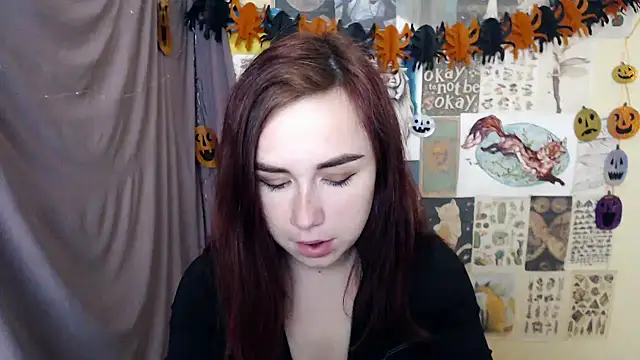 Snapshot of VeryVeryVeryShy_ chatting on October 15, 2025, 5:40 am VeryVeryVeryShy online show from October 15, 2025, 5:40 am