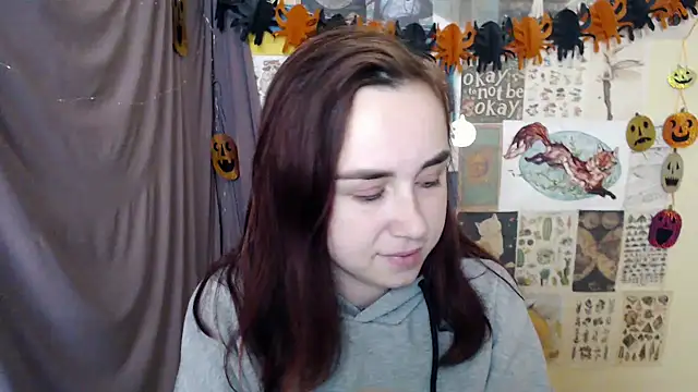 Snapshot of VeryVeryVeryShy_ chatting on October 22, 2025, 5:56 pm VeryVeryVeryShy online show from October 22, 2025, 5:56 pm