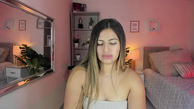 Snapshot of little_antonela chatting on February 5, 2025, 2:26 pm little antonela online show from February 5, 2025, 2:26 pm