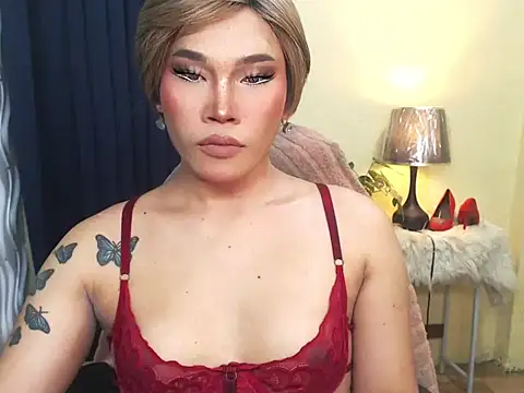 Snapshot of Ur_Fantastic_Lina chatting on December 1, 2025, 4:01 pm Ur Fantastic Lina online show from December 1, 2025, 4:01 pm