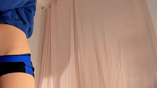 hee jeen online show from January 24, 2025, 2:08 pm