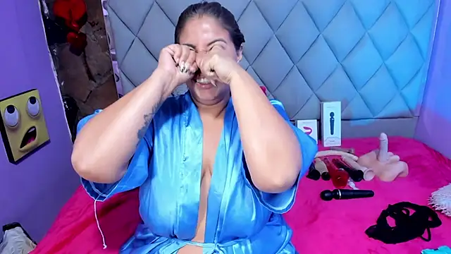 Snapshot of Luci_SexDeep chatting on December 21, 2024, 10:50 am Luci SexDeep online show from December 21, 2024, 10:50 am