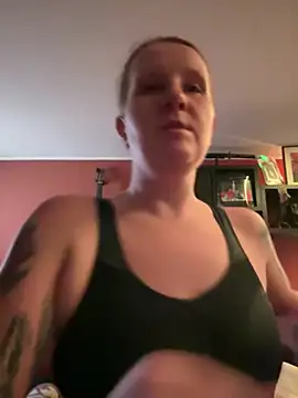 Snapshot of wetgerman_2 chatting on February 12, 2025, 5:58 pm wetgerman 2 online show from February 12, 2025, 5:58 pm