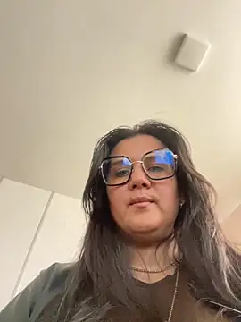 SWEETLILY18 online show from December 26, 2024, 5:30 pm