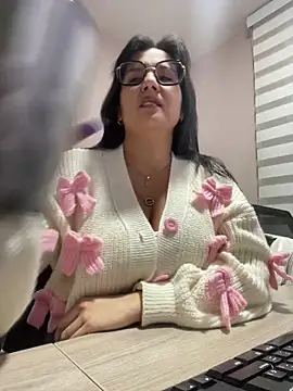 SWEETLILY18 online show from February 6, 2025, 11:21 am