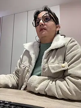 SWEETLILY18 online show from March 14, 2025, 11:34 am