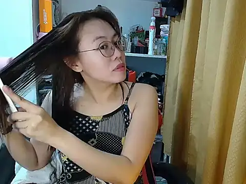 Snapshot of crizzybel chatting on December 20, 2025, 7:15 am crizzybel online show from December 20, 2025, 7:15 am