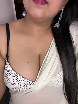 Snapshot of Zoya_Varma004 chatting on March 8, 2026, 6:34 pm Zoya Varma004 online show from March 8, 2026, 6:34 pm